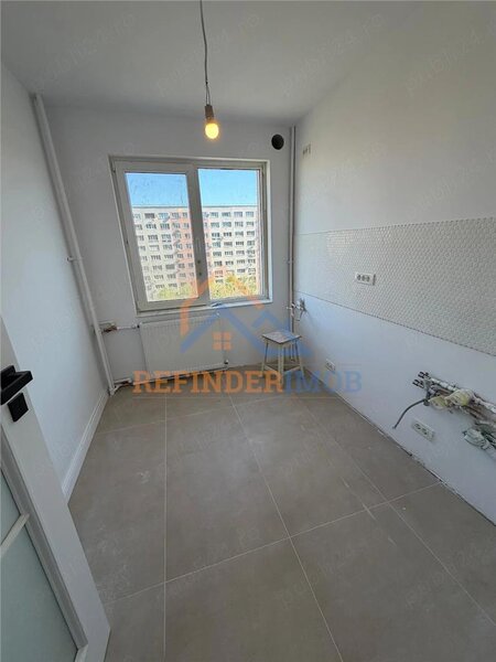Titan Apartament de vanzare cu 2 camere, zona Titan - Metrou Nicolae Grigorescu